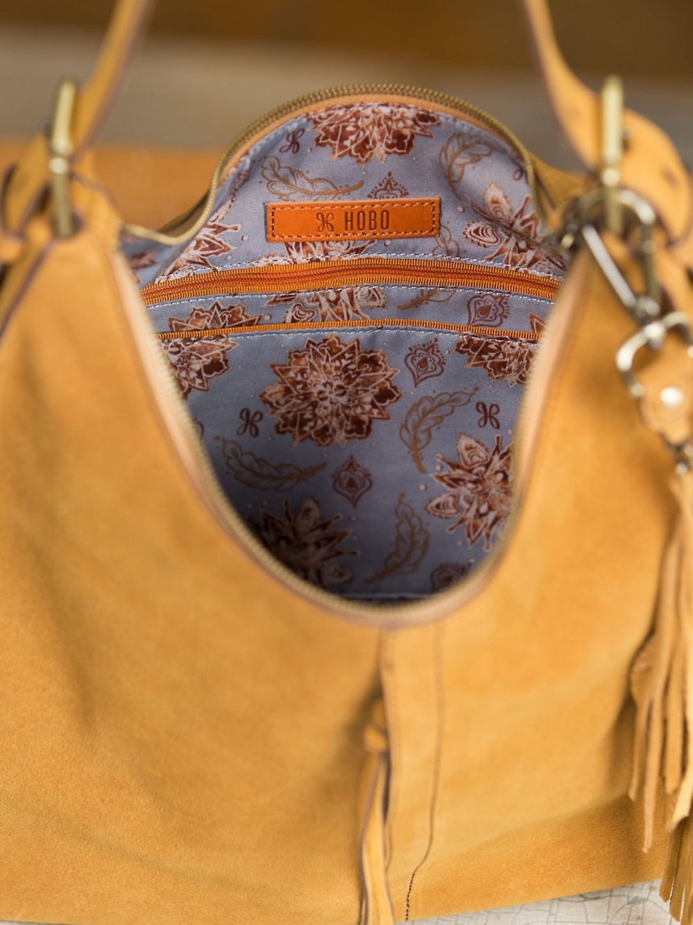 NWT Hobo Marley bag in Harvest Suede - Picture 4 of 16